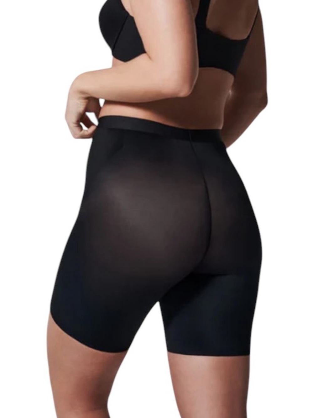 SPANX Thinsticts® 2.0 Mid-Thigh Shorts. Retail $58. - Picture 2 of 7
